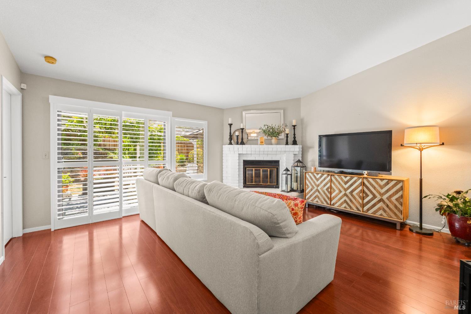 Detail Gallery Image 11 of 38 For 373 Clydesdale Dr, Vallejo,  CA 94591 - 3 Beds | 2 Baths