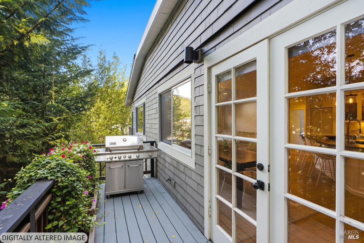 Detail Gallery Image 15 of 35 For 58 Berkeley Ave, San Anselmo,  CA 94960 - 3 Beds | 2 Baths