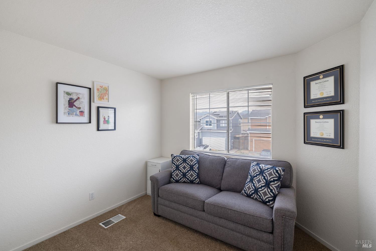 Detail Gallery Image 27 of 46 For 2305 Malachite Way, Santa Rosa,  CA 95404 - 3 Beds | 2/1 Baths