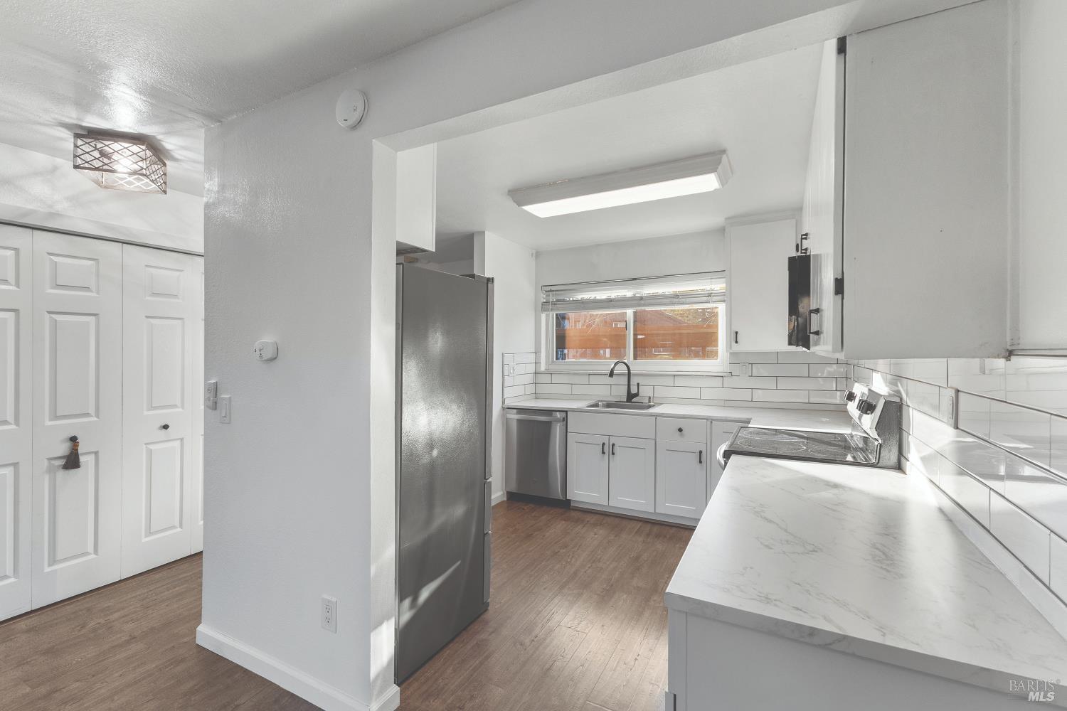 Detail Gallery Image 16 of 37 For 1493 Parkway Dr, Rohnert Park,  CA 94928 - 2 Beds | 1/1 Baths