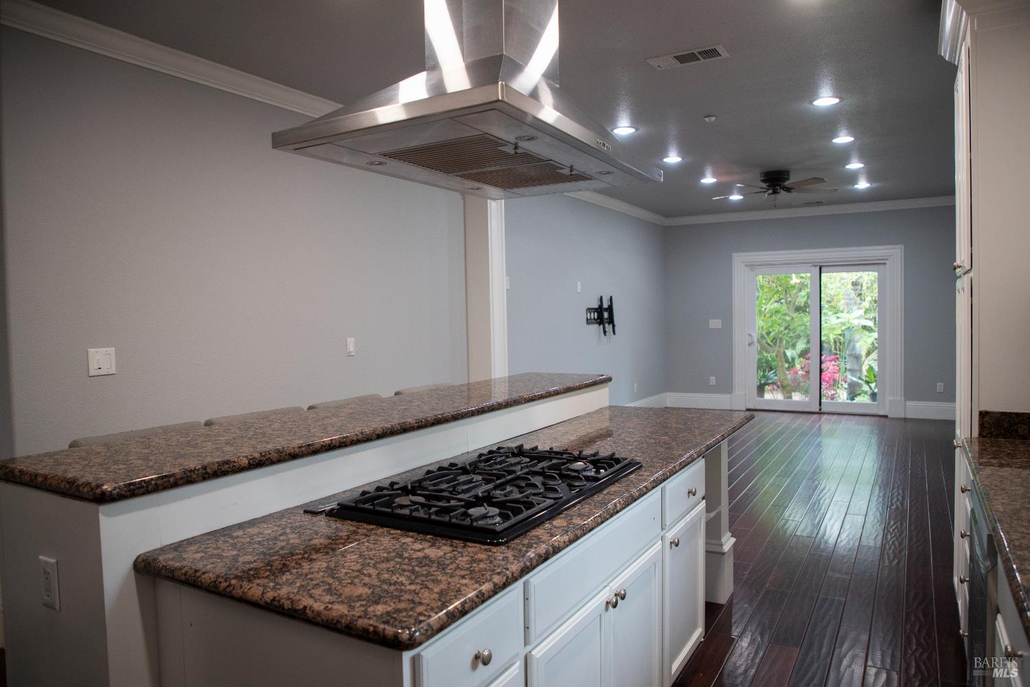 Detail Gallery Image 10 of 41 For 504 Palms Dr, Martinez,  CA 94553 - 3 Beds | 2 Baths