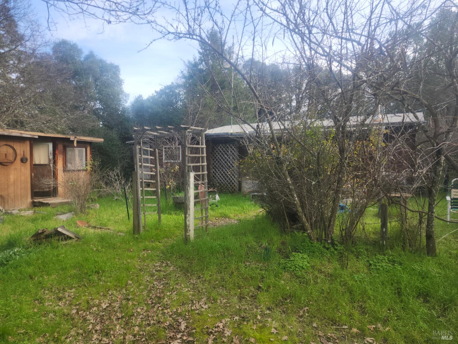 Detail Gallery Image 5 of 6 For 2800 Road B Unkn, Redwood Valley,  CA 95470 - 3 Beds | 1 Baths