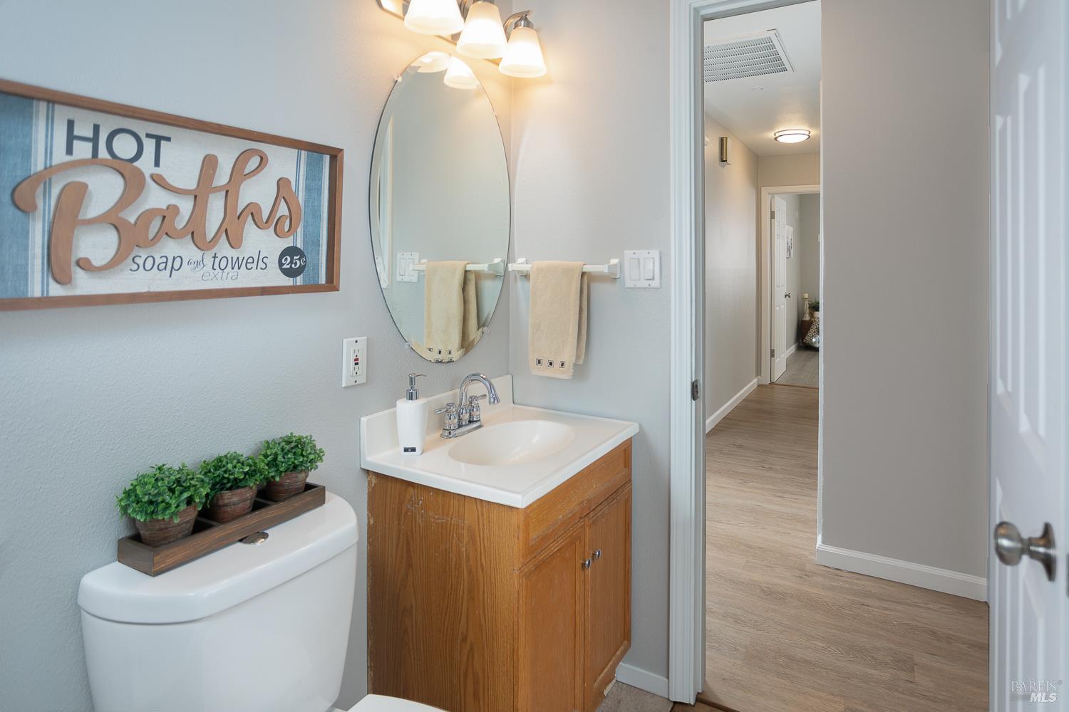 Detail Gallery Image 20 of 47 For 16 Solano Dr, Dixon,  CA 95620 - 5 Beds | 3 Baths