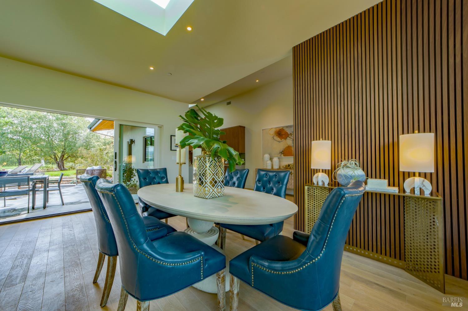 Detail Gallery Image 12 of 43 For 226 1st St, Sonoma,  CA 95476 - 3 Beds | 2 Baths