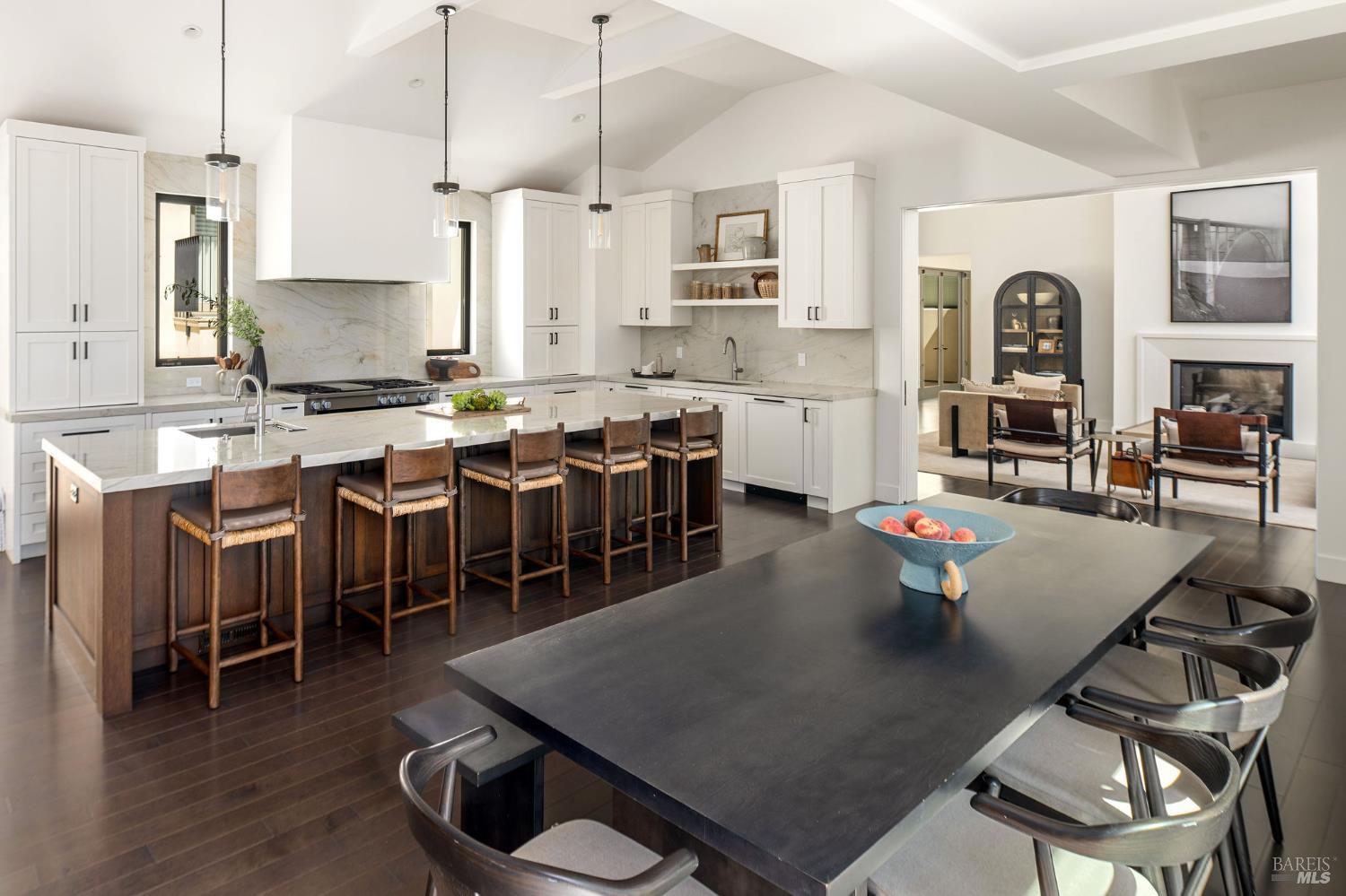 Detail Gallery Image 12 of 45 For 9359 Ladera Rd, Glen Ellen,  CA 95442 - 4 Beds | 5/1 Baths