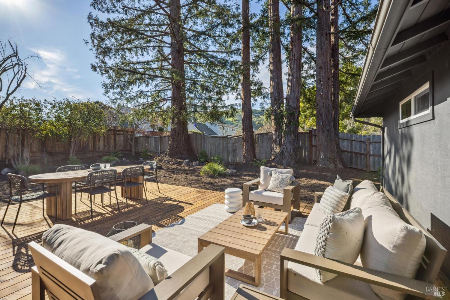 Detail Gallery Image 42 of 54 For 3 Fabian Ct, Novato,  CA 94947 - 3 Beds | 2 Baths