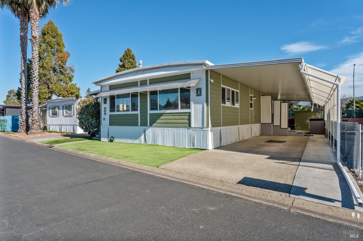 Detail Gallery Image 4 of 24 For 660 Leslie St 11, Ukiah,  CA 95482 - 2 Beds | 2 Baths