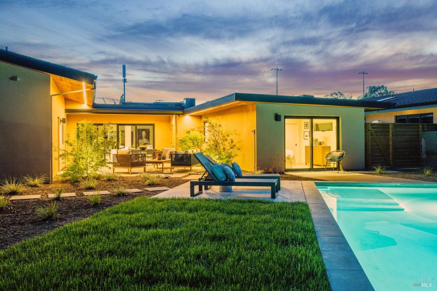 Detail Gallery Image 43 of 43 For 226 1st St, Sonoma,  CA 95476 - 3 Beds | 2 Baths