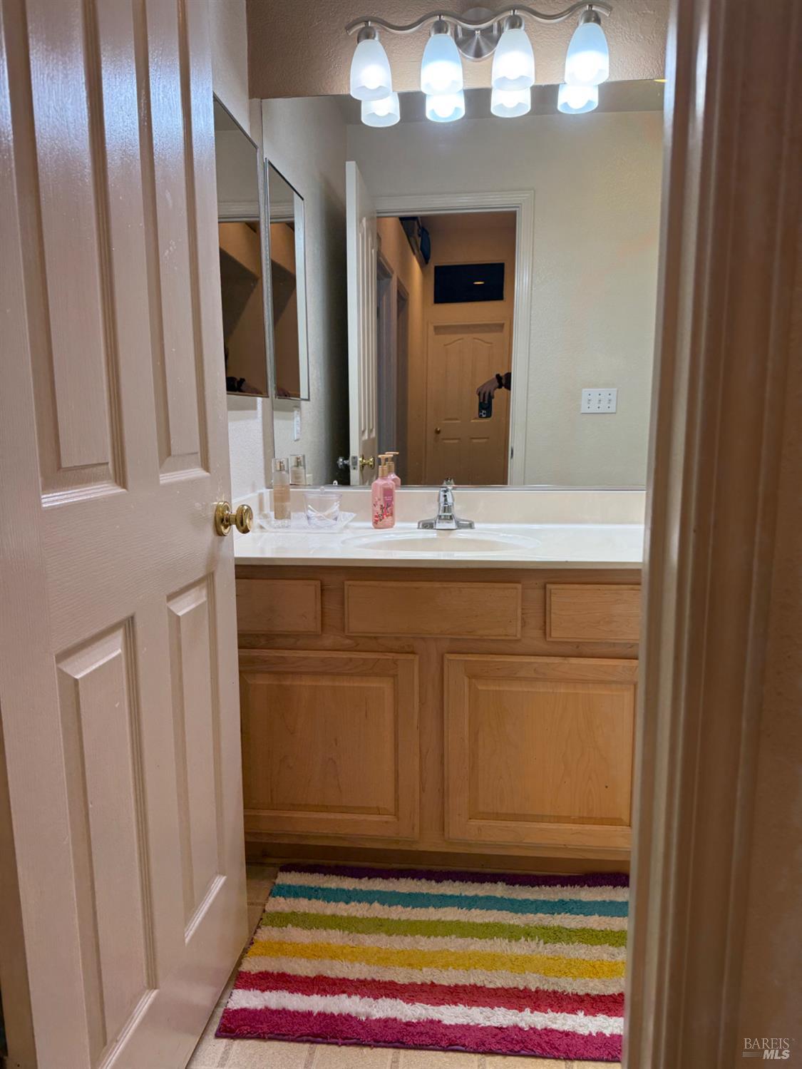 Detail Gallery Image 9 of 15 For 5444 La Salle Way, Vallejo,  CA 94591 - 3 Beds | 2 Baths