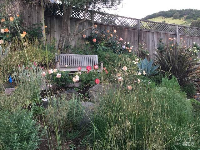 Detail Gallery Image 72 of 74 For 55 Las Casas Dr, San Rafael,  CA 94901 - 3 Beds | 2/1 Baths