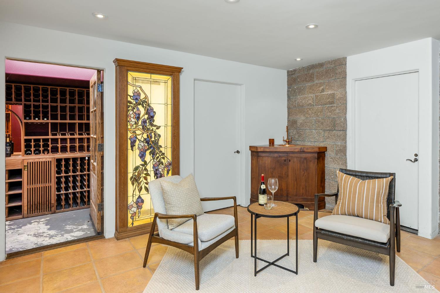 Detail Gallery Image 16 of 45 For 9359 Ladera Rd, Glen Ellen,  CA 95442 - 4 Beds | 5/1 Baths