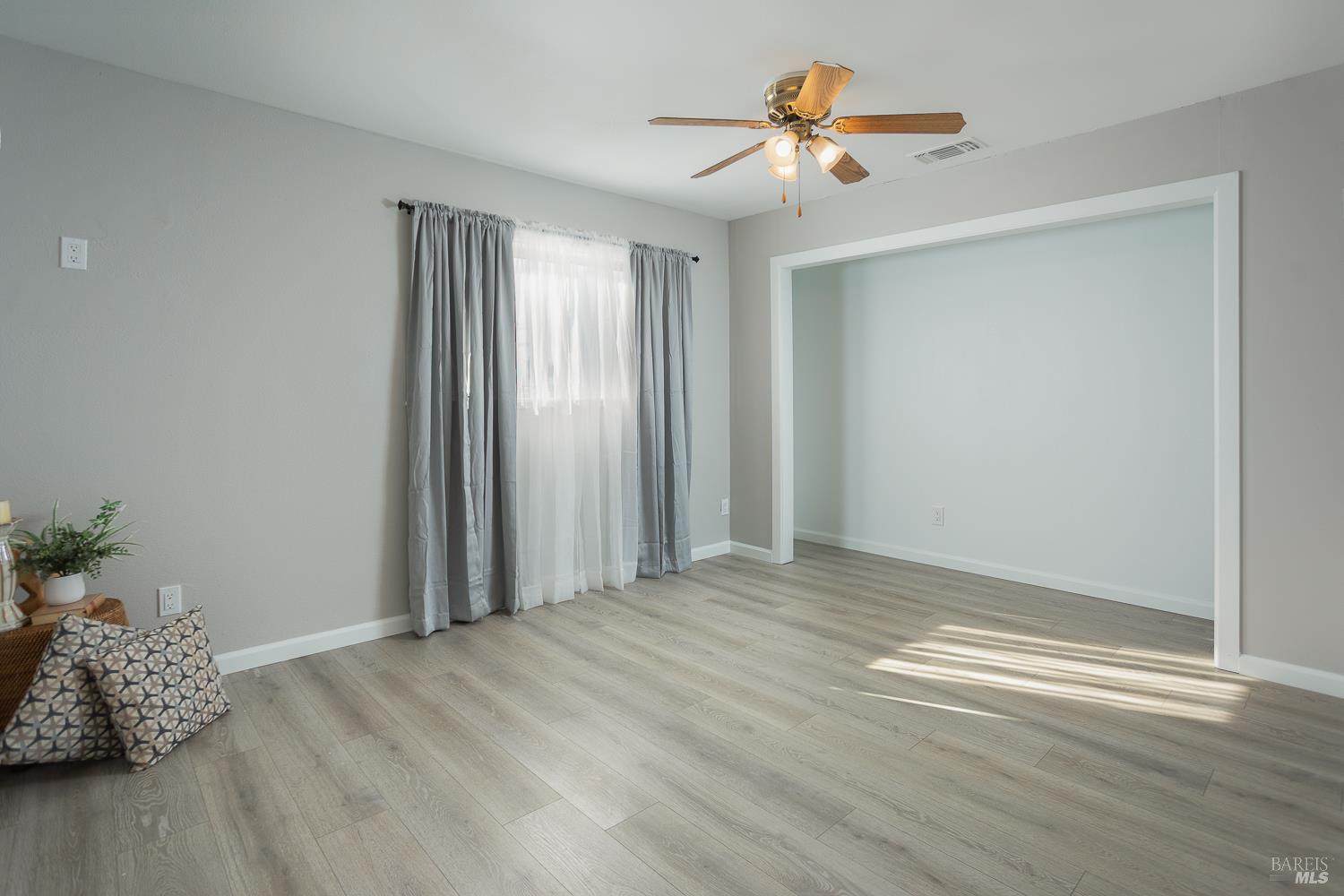 Detail Gallery Image 17 of 47 For 16 Solano Dr, Dixon,  CA 95620 - 5 Beds | 3 Baths