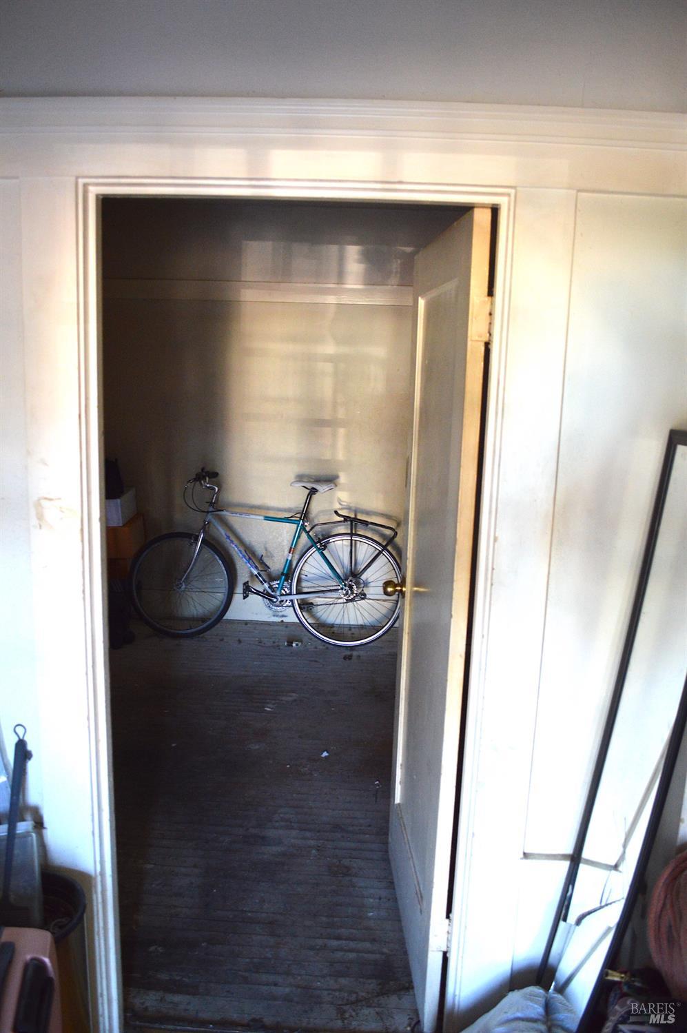 Detail Gallery Image 5 of 20 For 1141 E 33rd St, Oakland,  CA 94610 - 2 Beds | 2 Baths