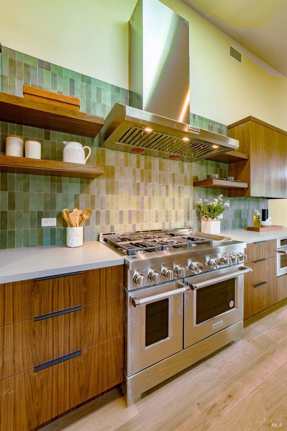 Detail Gallery Image 18 of 43 For 226 1st St, Sonoma,  CA 95476 - 3 Beds | 2 Baths