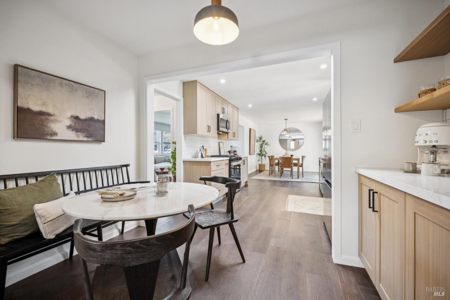 Detail Gallery Image 11 of 54 For 3 Fabian Ct, Novato,  CA 94947 - 3 Beds | 2 Baths