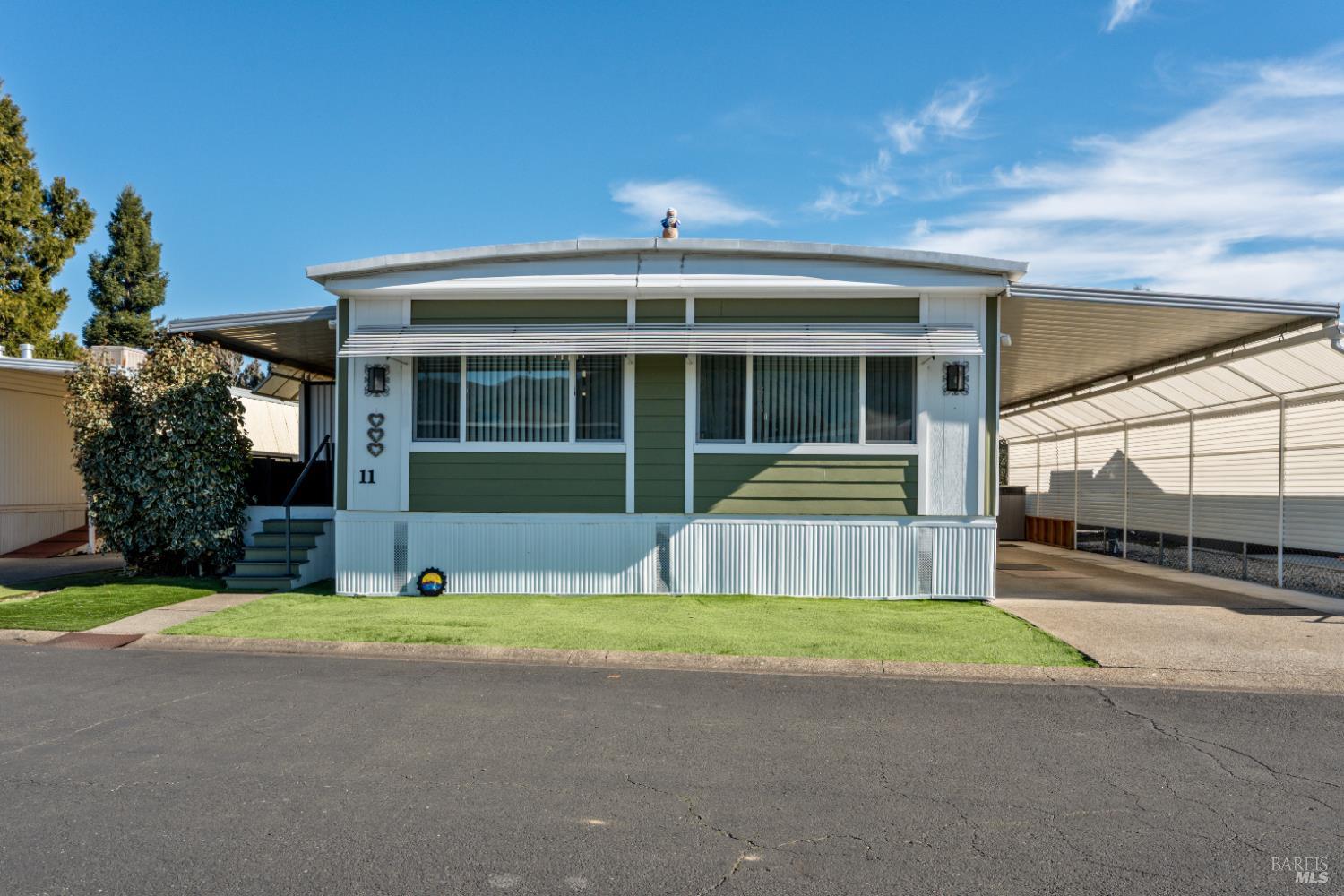Detail Gallery Image 3 of 24 For 660 Leslie St 11, Ukiah,  CA 95482 - 2 Beds | 2 Baths