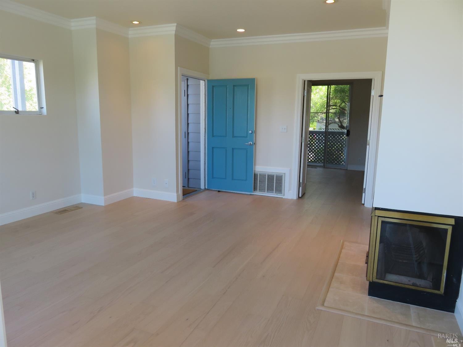 Detail Gallery Image 9 of 10 For 100 Lucky Dr #108,  Corte Madera,  CA 94925 - 2 Beds | 2 Baths