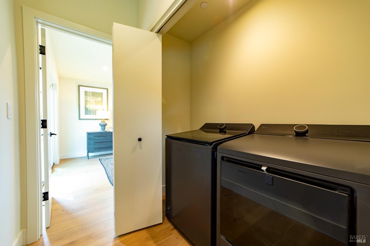 Detail Gallery Image 38 of 43 For 226 1st St, Sonoma,  CA 95476 - 3 Beds | 2 Baths