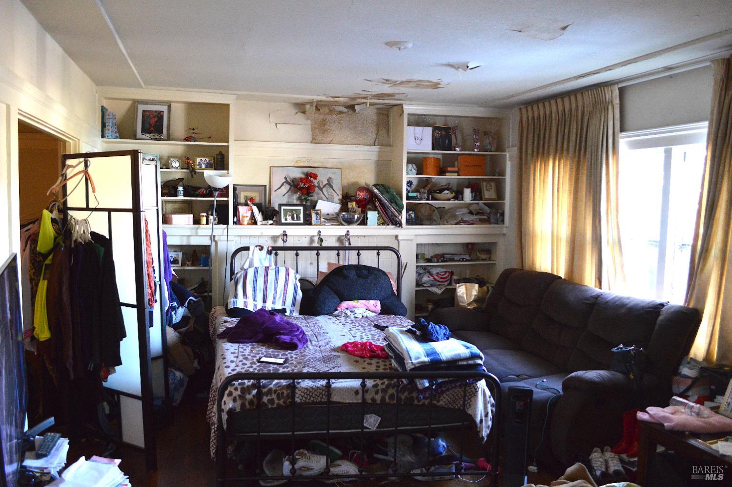 Detail Gallery Image 6 of 20 For 1141 E 33rd St, Oakland,  CA 94610 - 2 Beds | 2 Baths