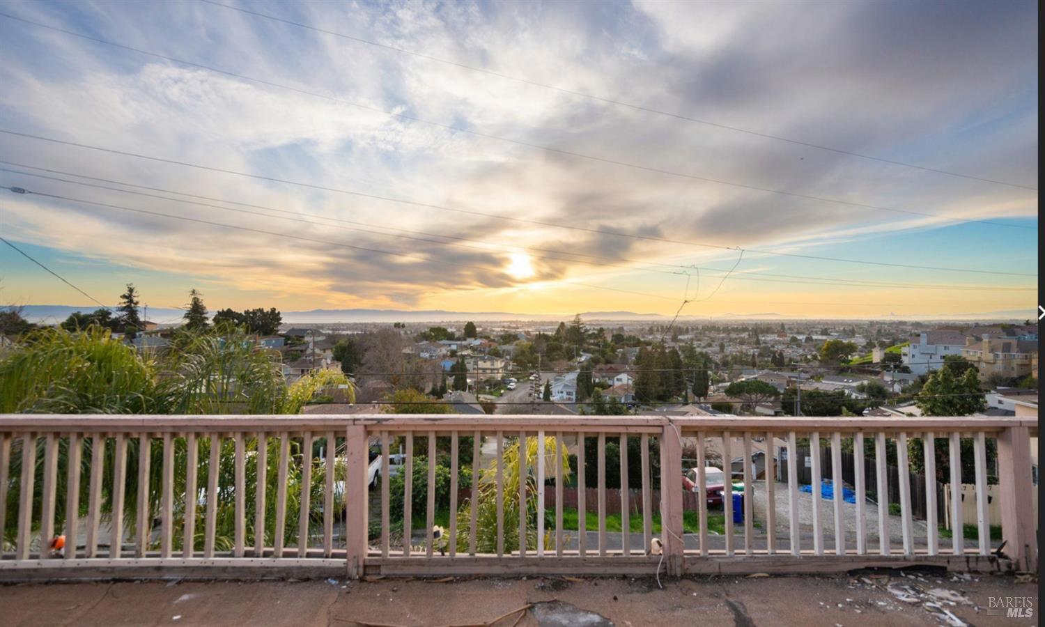 Detail Gallery Image 24 of 30 For 14670 Midland Rd, Castro Valley,  CA 94578 - 4 Beds | 3/1 Baths