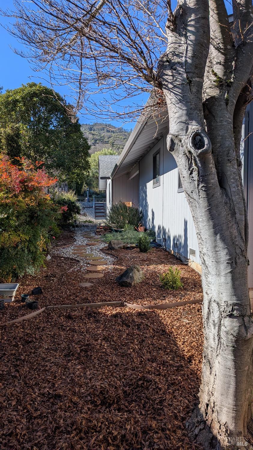 Detail Gallery Image 15 of 16 For 929 Helen Ave, Ukiah,  CA 95482 - 3 Beds | 2 Baths