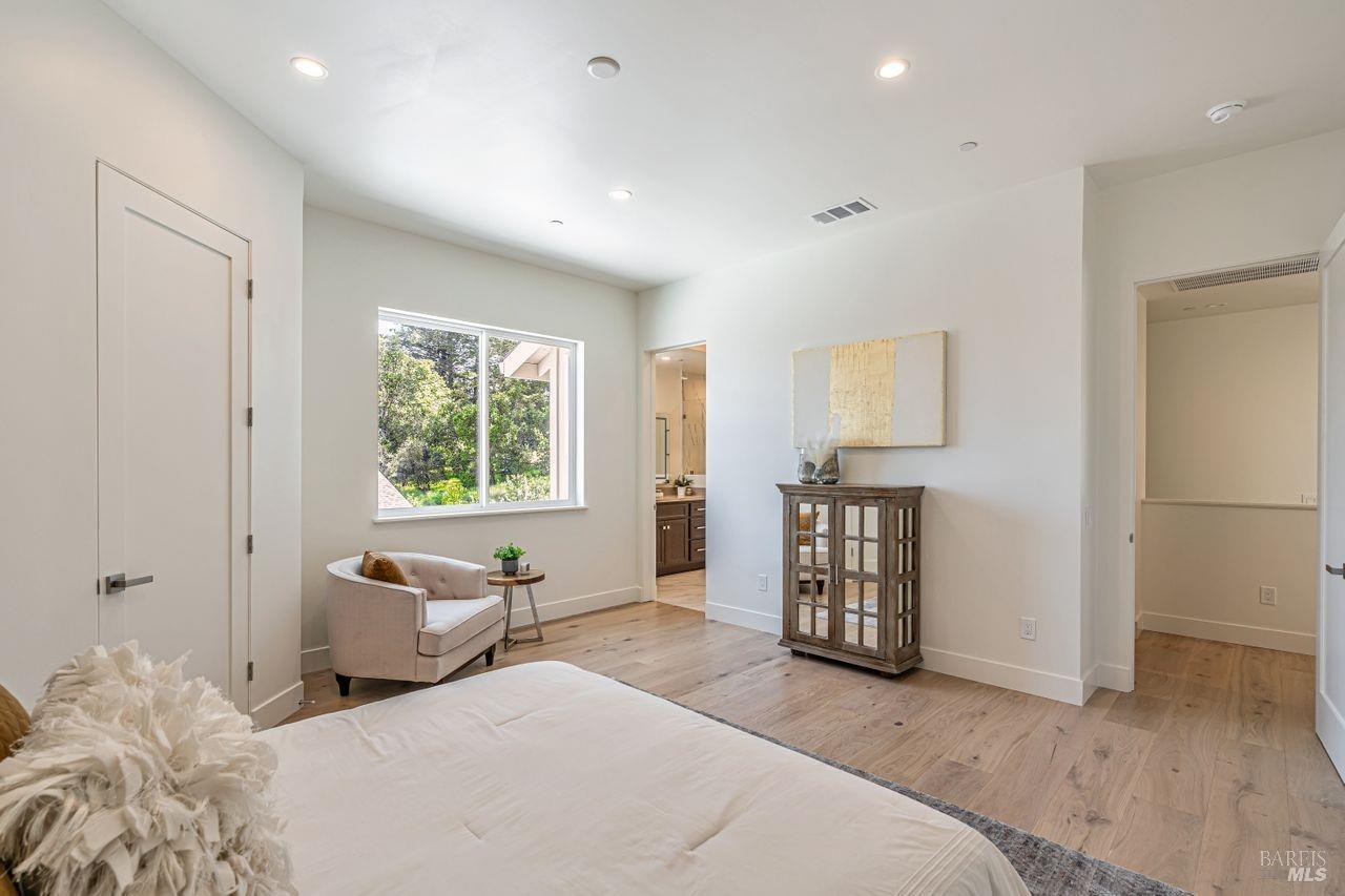 Detail Gallery Image 32 of 50 For 2022 Stony Oak Ct, Santa Rosa,  CA 95403 - 4 Beds | 3/1 Baths