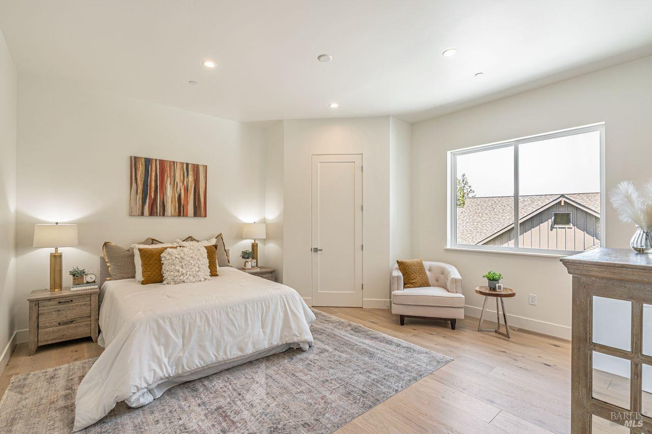 Detail Gallery Image 31 of 50 For 2022 Stony Oak Ct, Santa Rosa,  CA 95403 - 4 Beds | 3/1 Baths