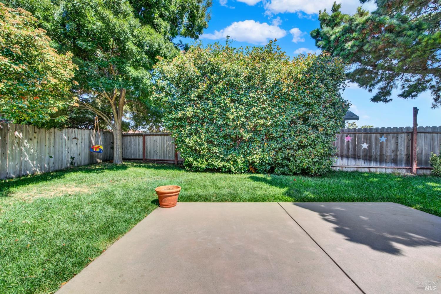 Detail Gallery Image 64 of 72 For 680 Silver Lake Dr, Fairfield,  CA 94534 - 3 Beds | 2 Baths