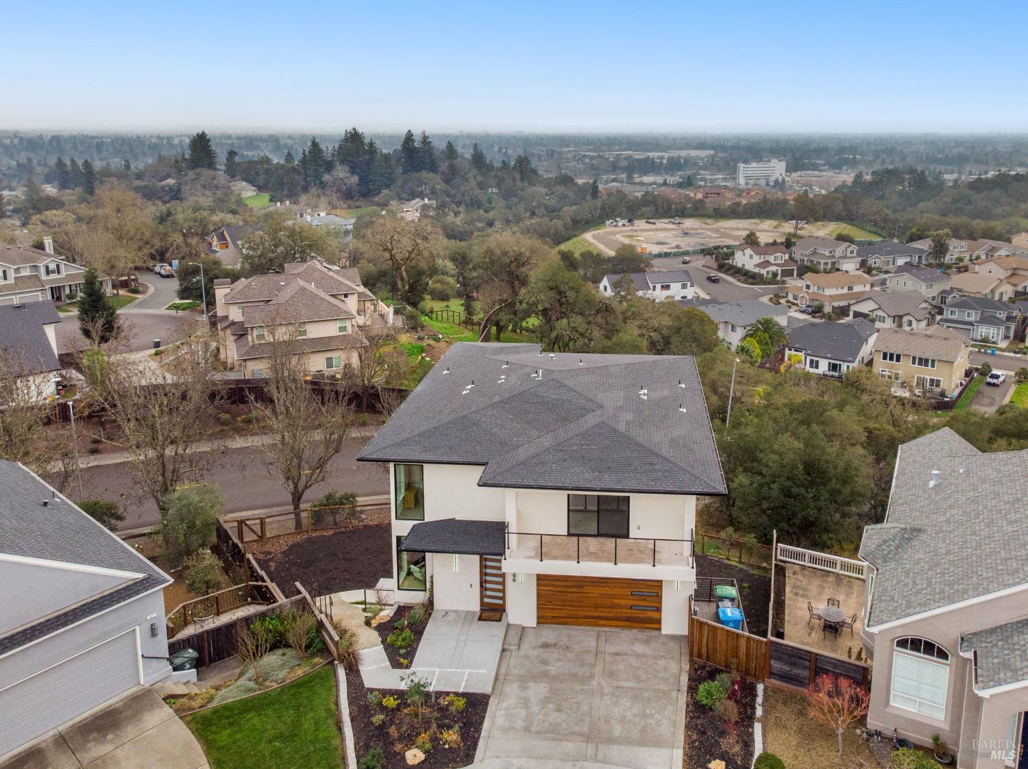 Detail Gallery Image 60 of 64 For 1966 Viewpointe Cir, Santa Rosa,  CA 95403 - 6 Beds | 5/1 Baths