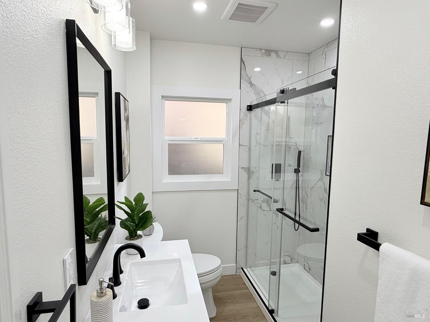 Detail Gallery Image 20 of 37 For 435 Alhambra St, Crockett,  CA 94525 - 3 Beds | 2 Baths