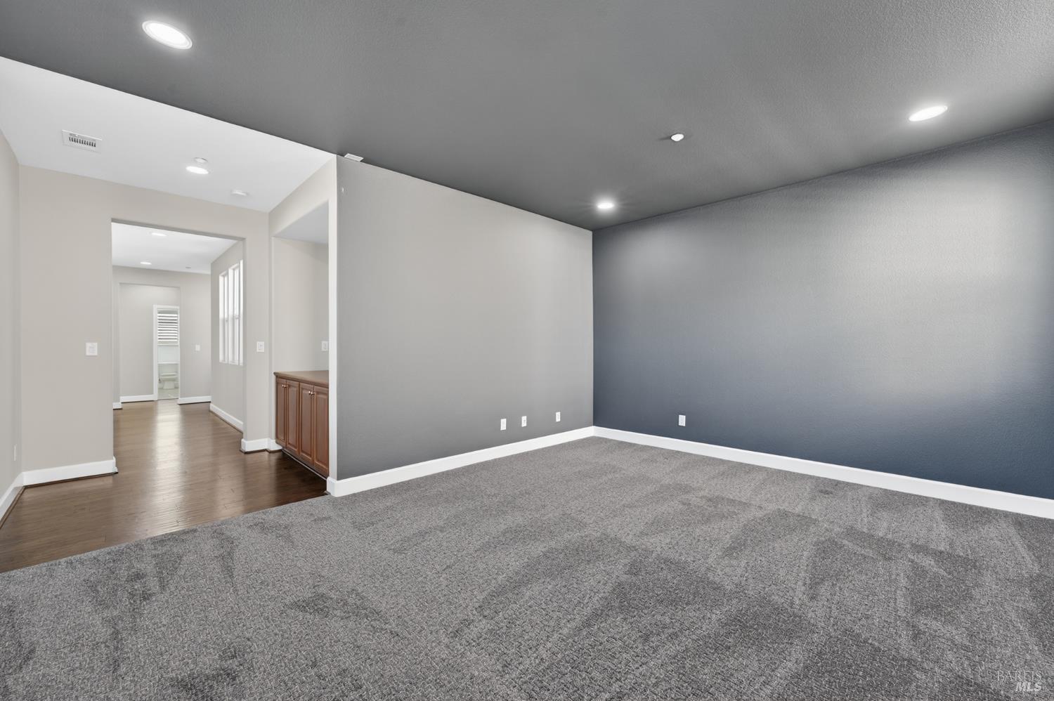 Detail Gallery Image 54 of 81 For 247 Cantada Way, American Canyon,  CA 94503 - 5 Beds | 4/1 Baths