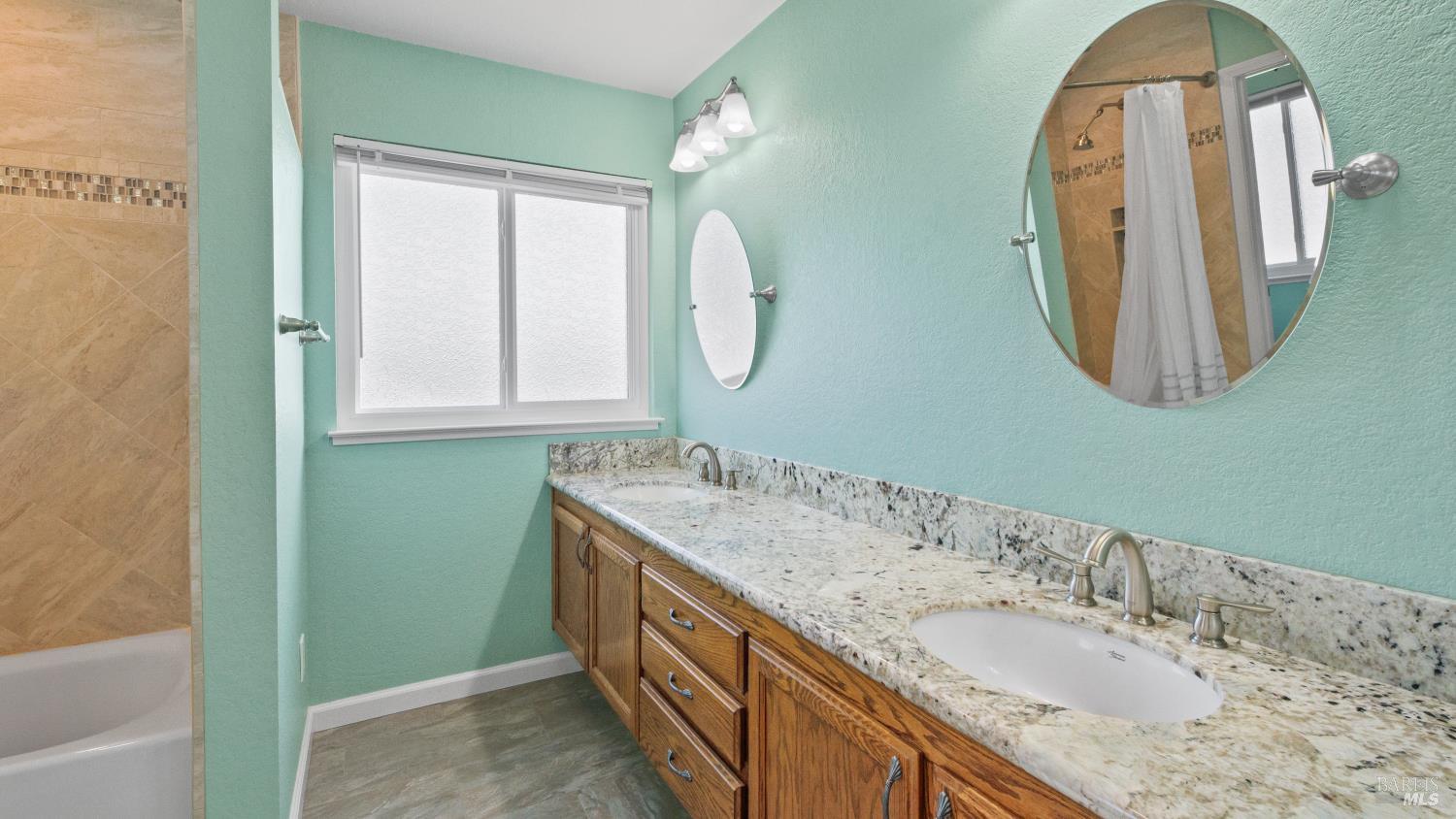 Detail Gallery Image 32 of 53 For 2913 Willow Ct, Fairfield,  CA 94533 - 4 Beds | 3 Baths