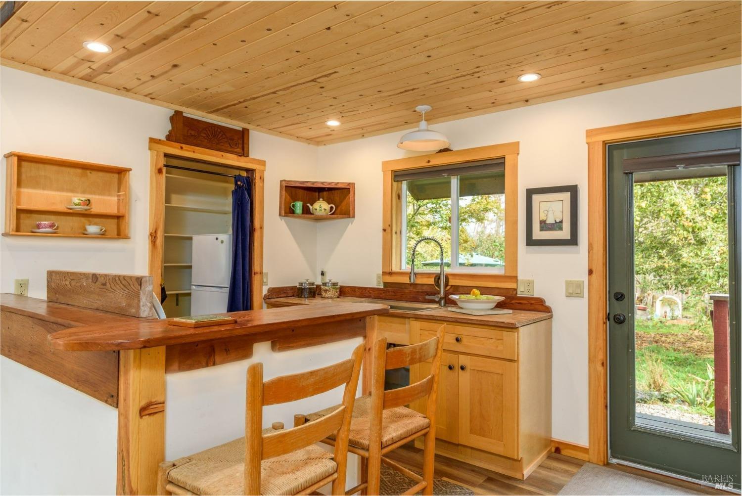 Detail Gallery Image 28 of 40 For 44120 Biaggi Rd, Manchester,  CA 95459 - 2 Beds | 2/1 Baths