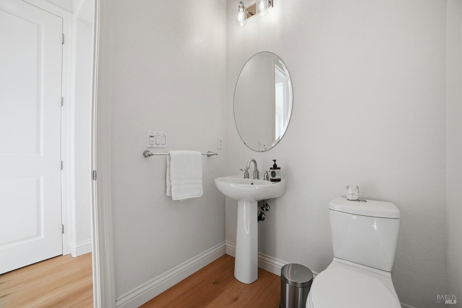 Detail Gallery Image 18 of 43 For 4077 Calloway Dr, Santa Rosa,  CA 95409 - 3 Beds | 2/1 Baths