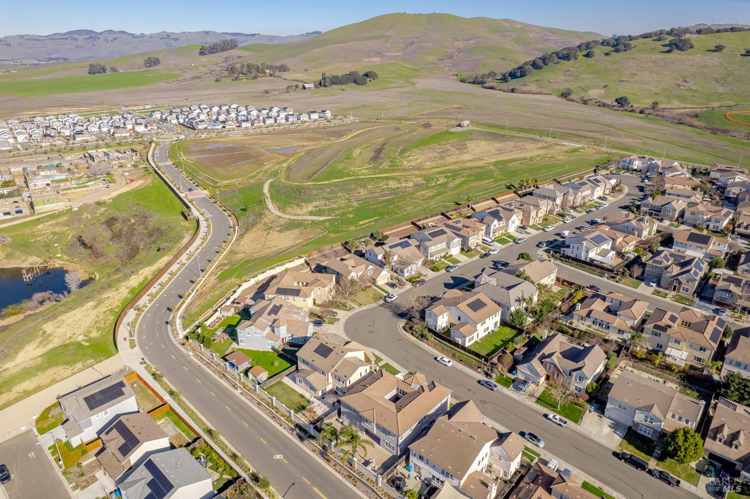 Detail Gallery Image 17 of 81 For 247 Cantada Way, American Canyon,  CA 94503 - 5 Beds | 4/1 Baths