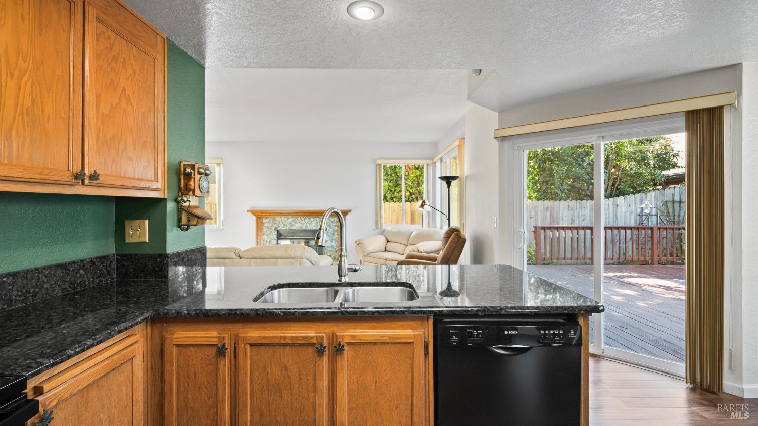 Detail Gallery Image 28 of 53 For 2913 Willow Ct, Fairfield,  CA 94533 - 4 Beds | 3 Baths