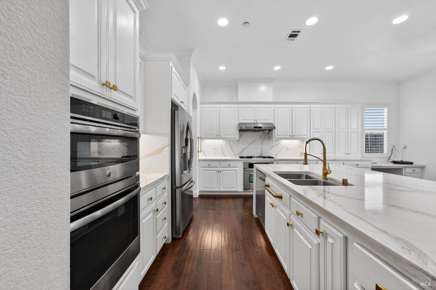 Detail Gallery Image 40 of 81 For 247 Cantada Way, American Canyon,  CA 94503 - 5 Beds | 4/1 Baths