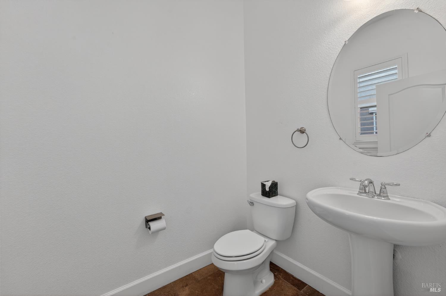 Detail Gallery Image 26 of 81 For 247 Cantada Way, American Canyon,  CA 94503 - 5 Beds | 4/1 Baths