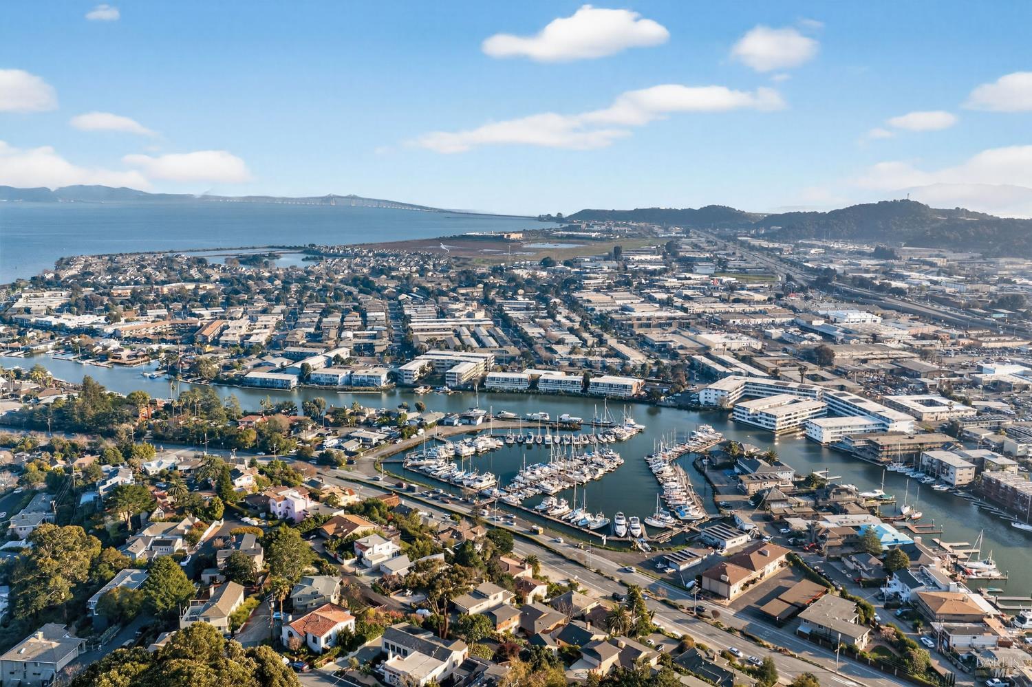 Detail Gallery Image 64 of 76 For 60 Marina Court Dr, San Rafael,  CA 94901 - 4 Beds | 3 Baths