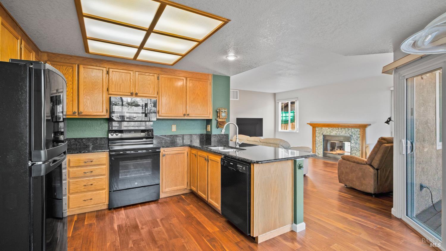 Detail Gallery Image 26 of 53 For 2913 Willow Ct, Fairfield,  CA 94533 - 4 Beds | 3 Baths