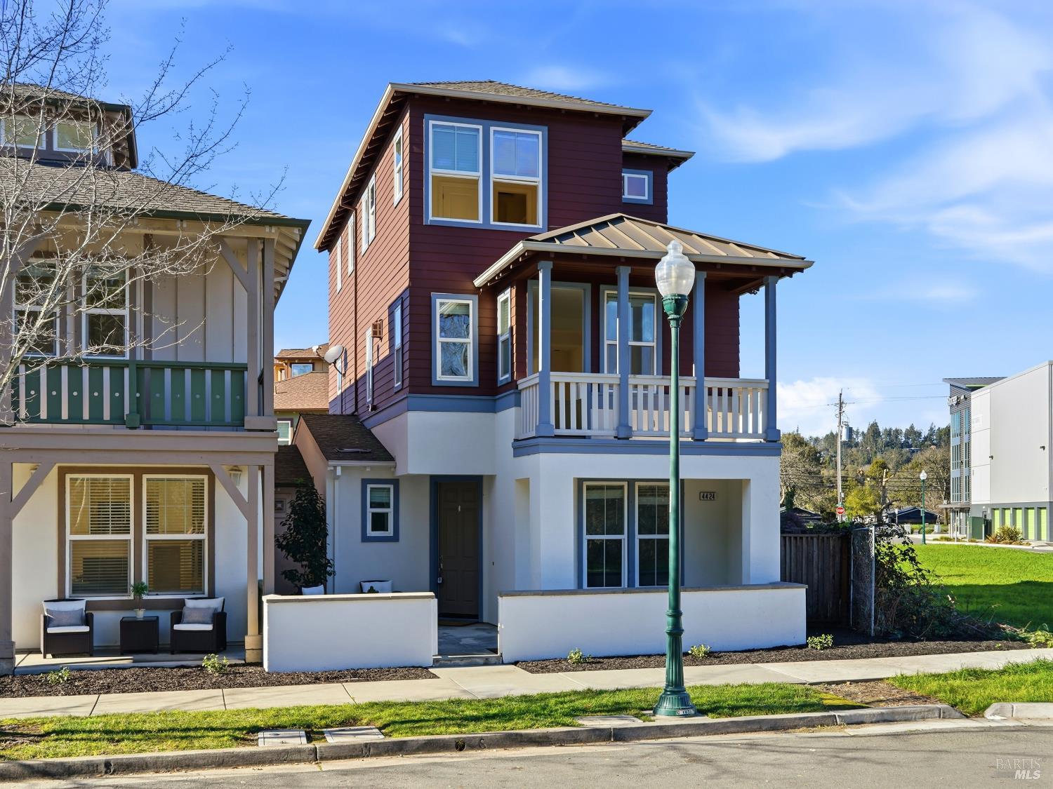 Detail Gallery Image 5 of 60 For 4424 Streamside Dr, Santa Rosa,  CA 95409 - 3 Beds | 3/1 Baths