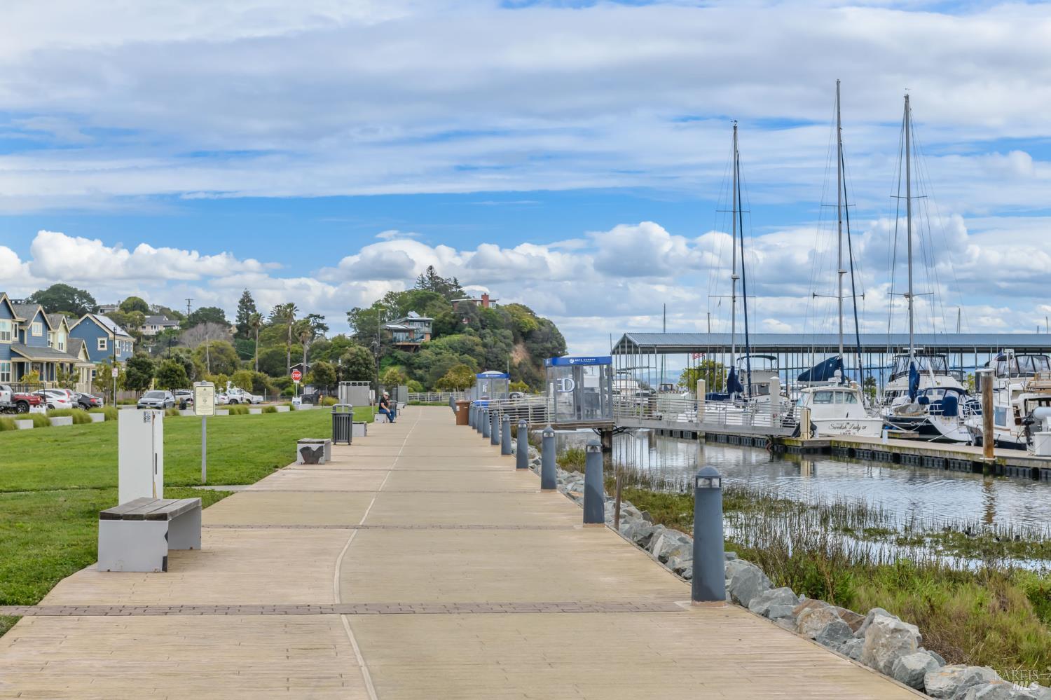 Detail Gallery Image 47 of 48 For 94 Biscayne Dr, San Rafael,  CA 94901 - 2 Beds | 2 Baths