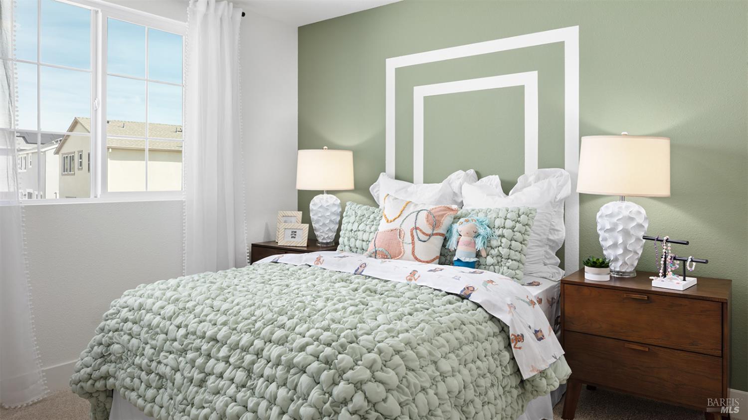 Detail Gallery Image 14 of 15 For 7 Capri Ct, American Canyon,  CA 94503 - 3 Beds | 2/1 Baths