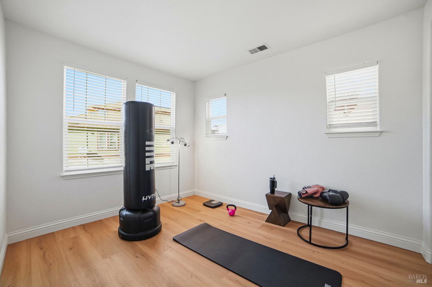 Detail Gallery Image 33 of 43 For 4077 Calloway Dr, Santa Rosa,  CA 95409 - 3 Beds | 2/1 Baths