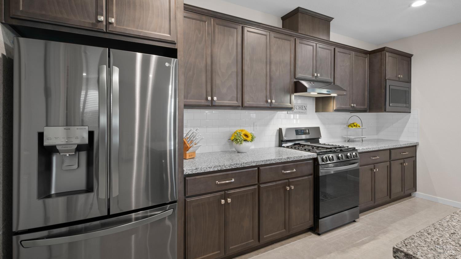 Detail Gallery Image 11 of 59 For 2395 Front Porch Ln, Rio Vista,  CA 94571 - 2 Beds | 2 Baths