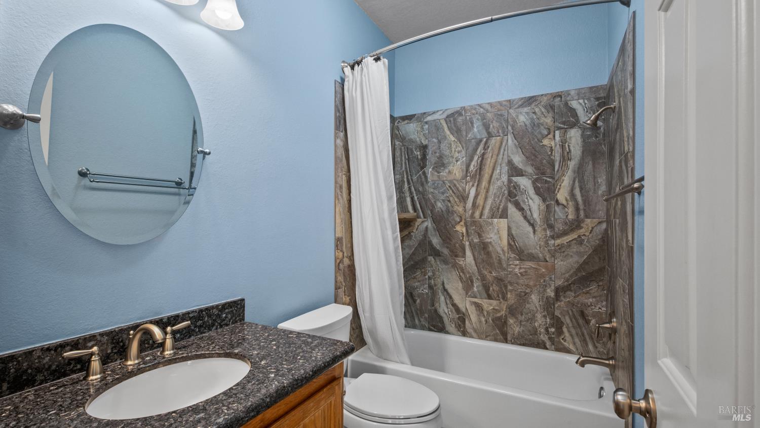 Detail Gallery Image 18 of 53 For 2913 Willow Ct, Fairfield,  CA 94533 - 4 Beds | 3 Baths