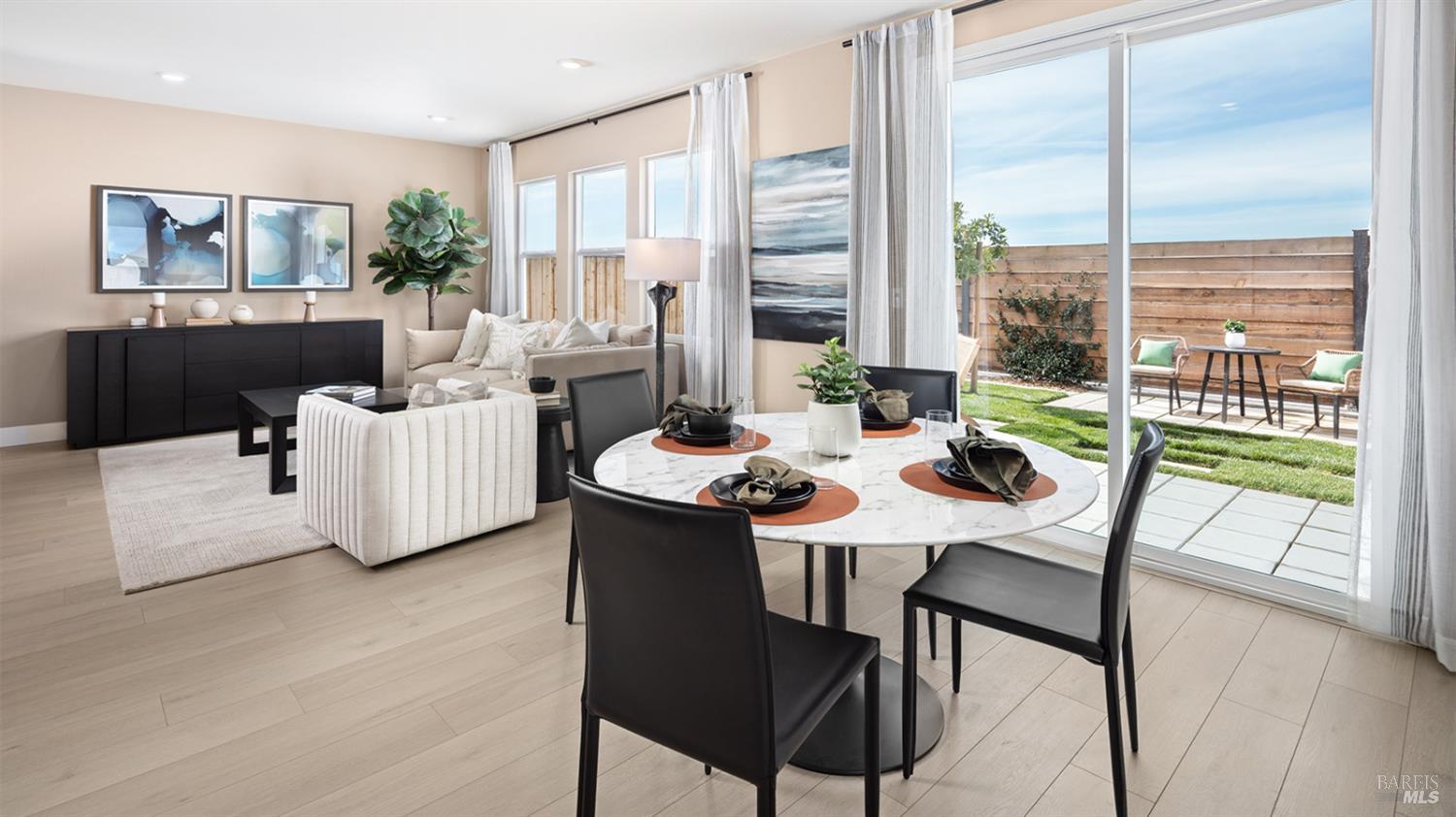 Detail Gallery Image 6 of 15 For 7 Capri Ct, American Canyon,  CA 94503 - 3 Beds | 2/1 Baths