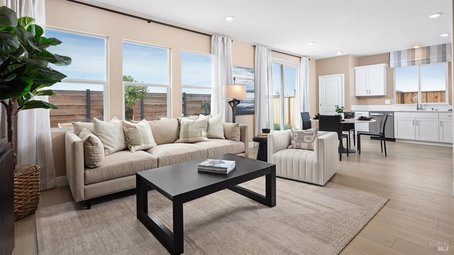 Detail Gallery Image 5 of 15 For 7 Capri Ct, American Canyon,  CA 94503 - 3 Beds | 2/1 Baths