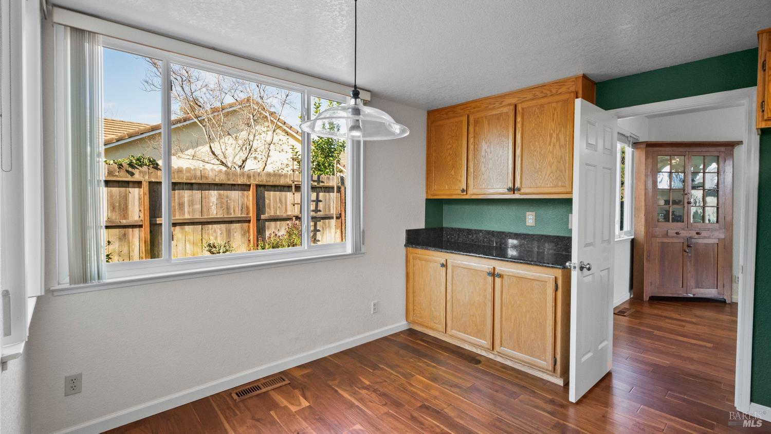 Detail Gallery Image 22 of 53 For 2913 Willow Ct, Fairfield,  CA 94533 - 4 Beds | 3 Baths