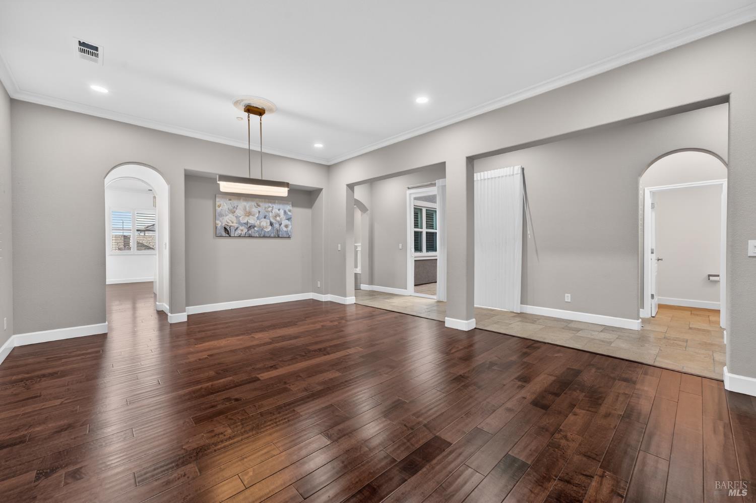 Detail Gallery Image 31 of 81 For 247 Cantada Way, American Canyon,  CA 94503 - 5 Beds | 4/1 Baths